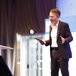 EPTS - Speaker on stage at Auditorium